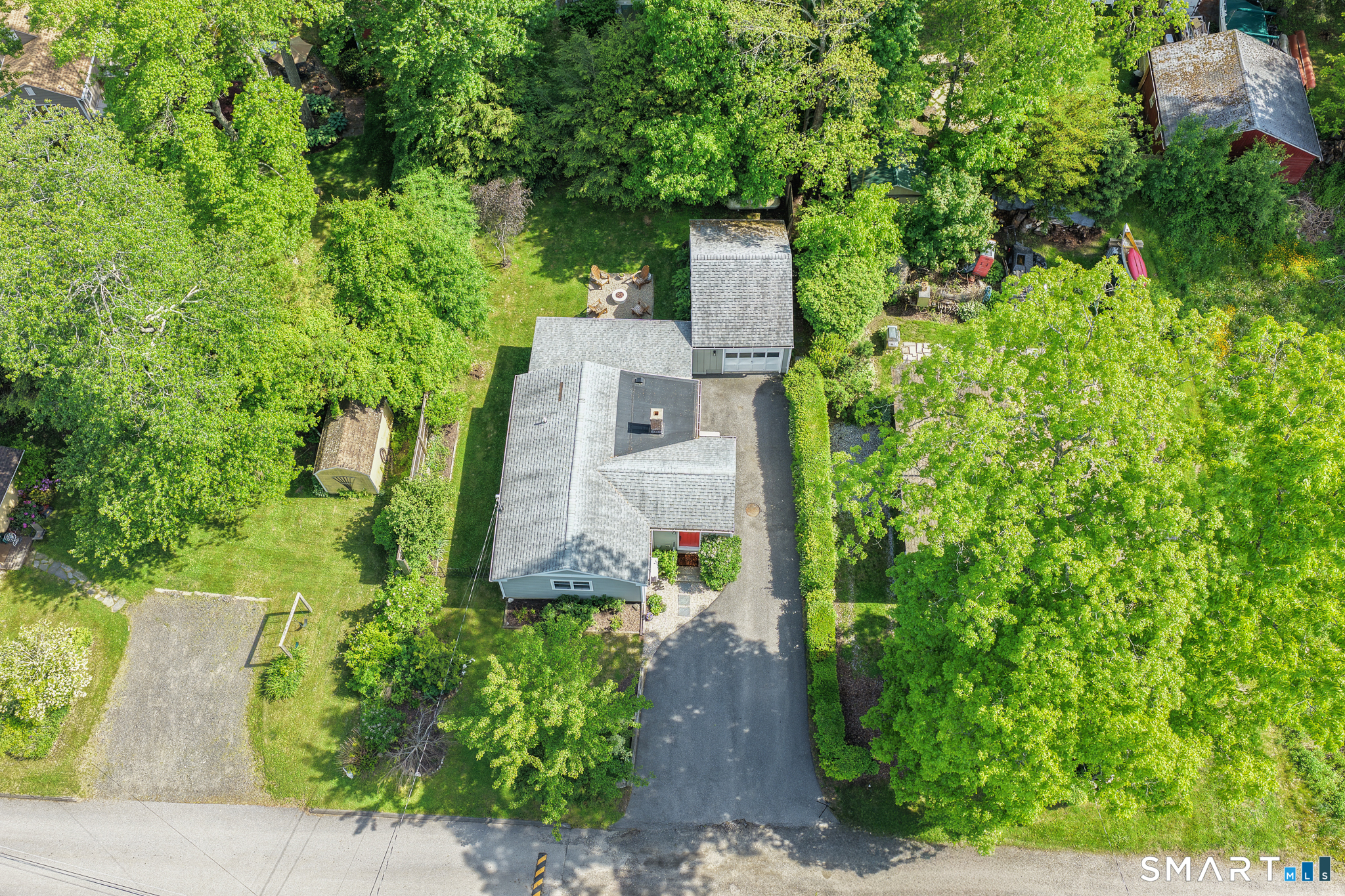 18 Willow Lane Morris CT 06763
