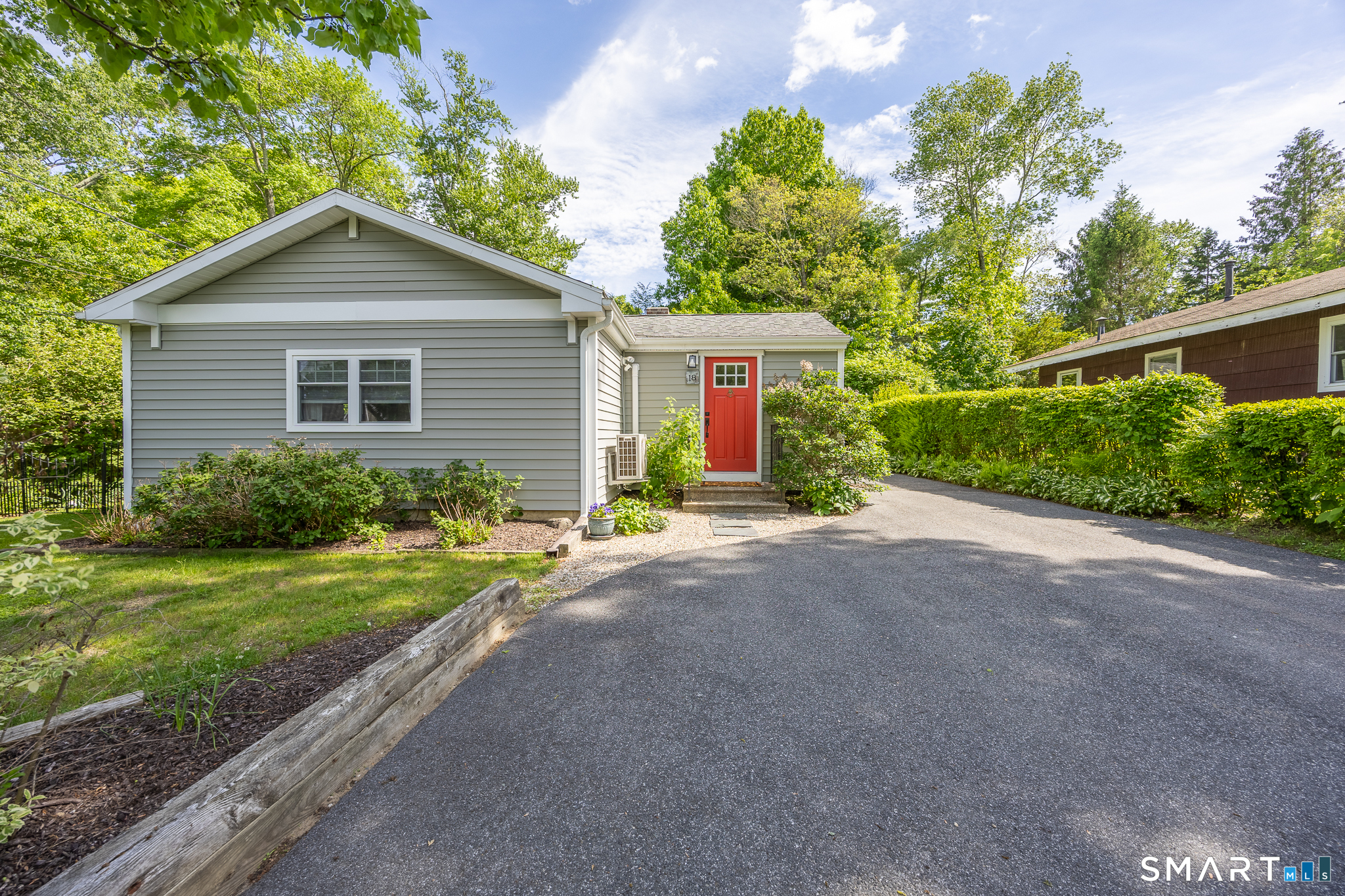 18 Willow Lane Morris CT 06763