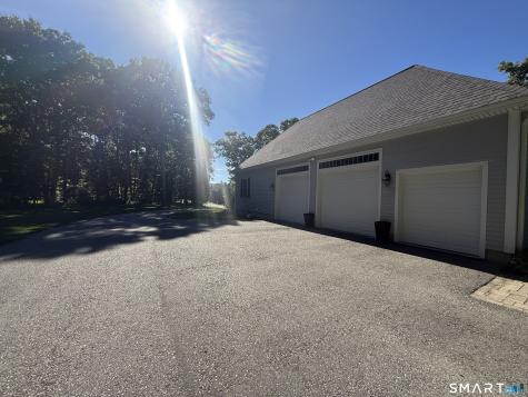 15 Brookside Landing Putnam CT 06260