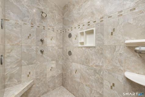 15 Brookside Landing Putnam CT 06260