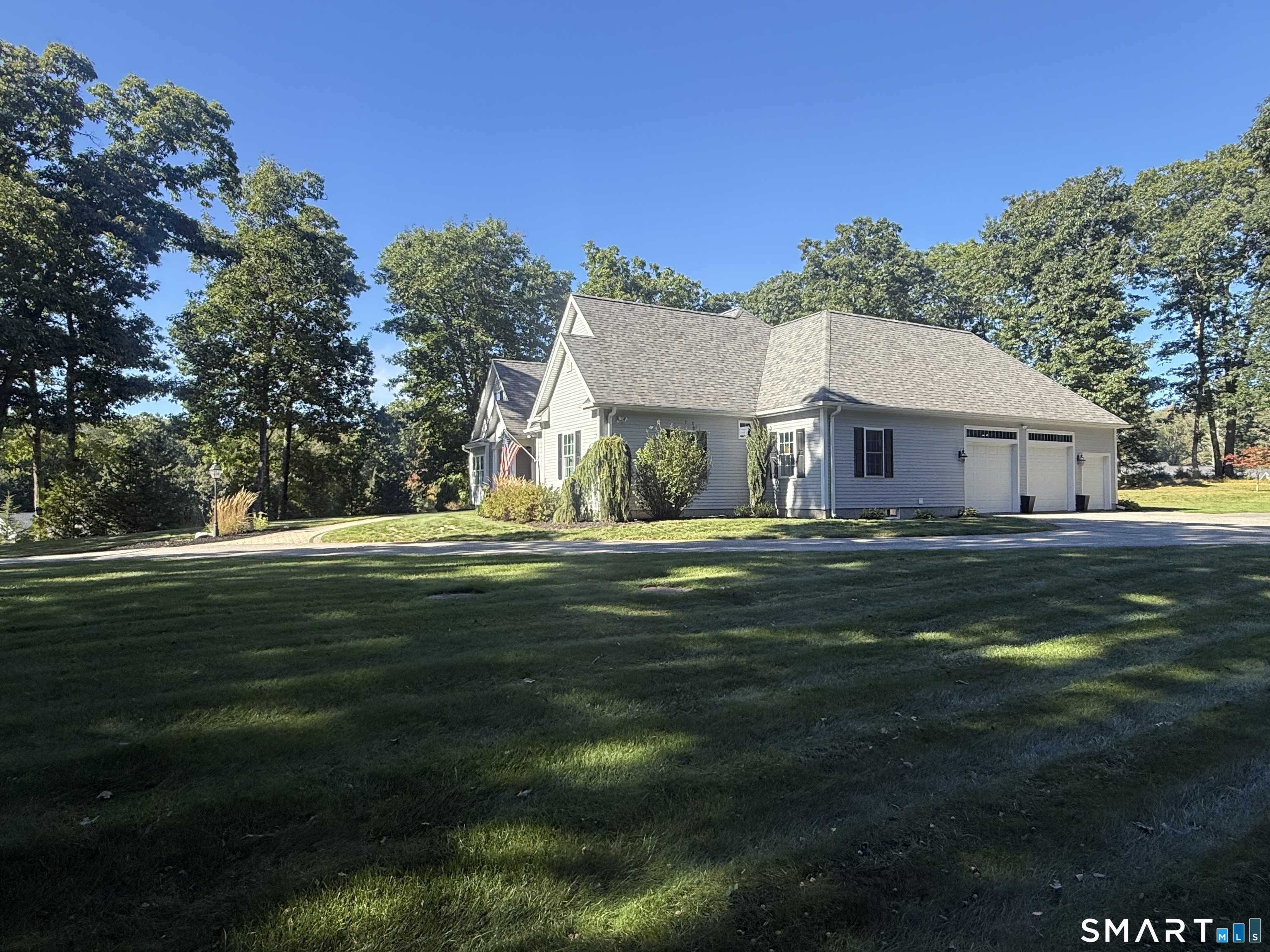 15 Brookside Landing Putnam CT 06260