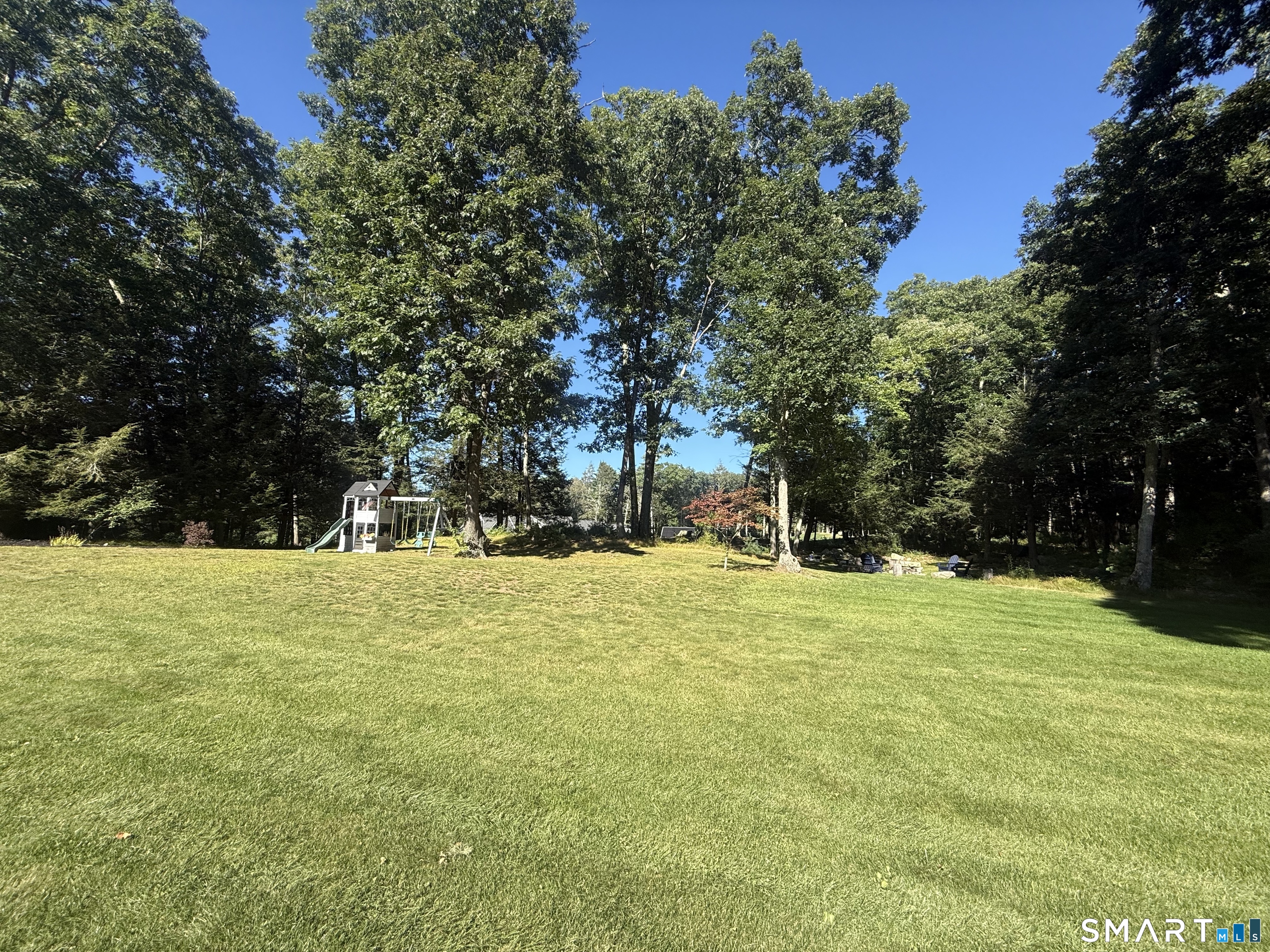 15 Brookside Landing Putnam CT 06260
