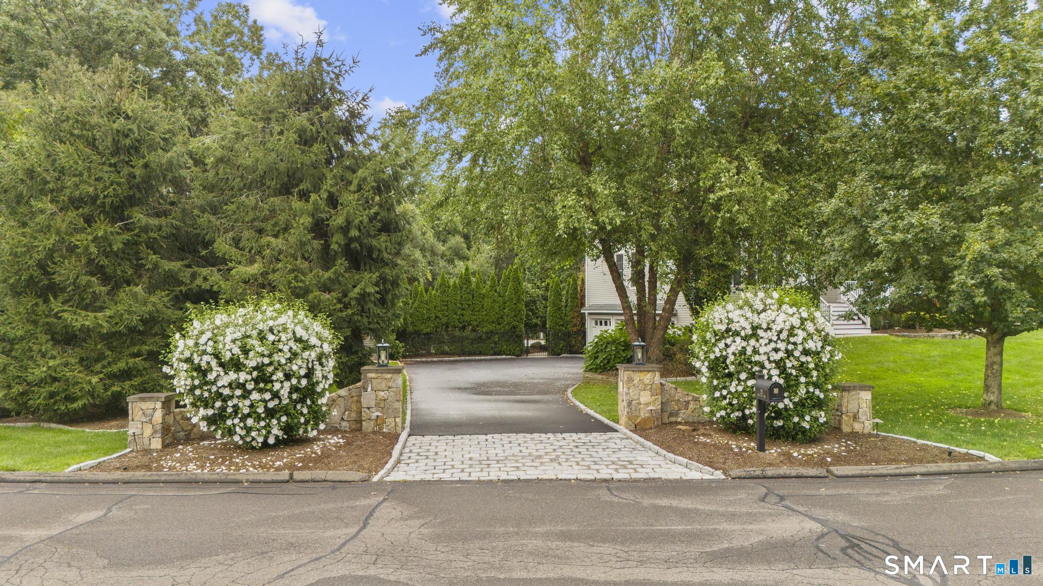 20 Park View Lane Monroe CT 06468