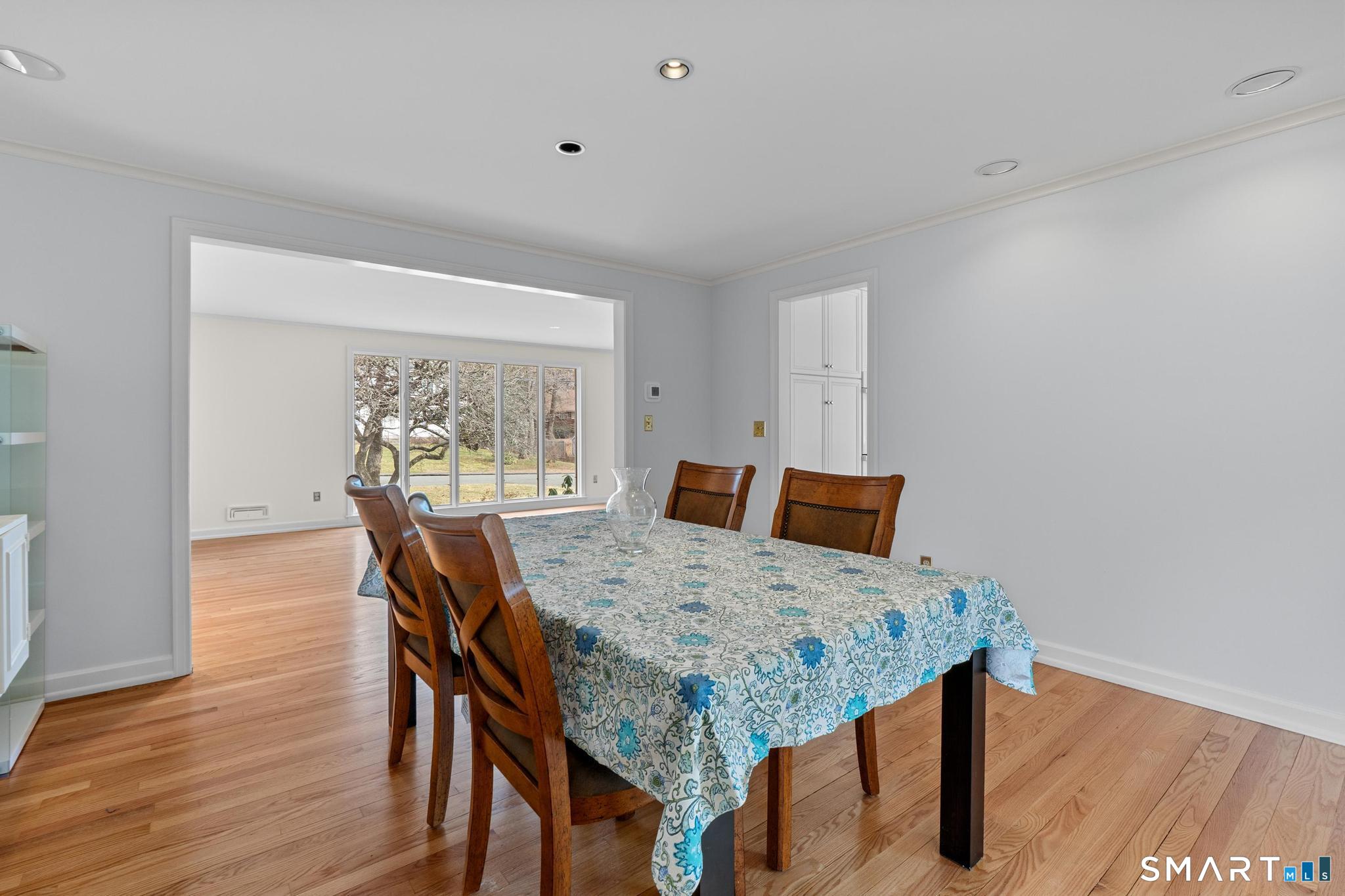 9 Juniper Lane West Hartford CT 06117