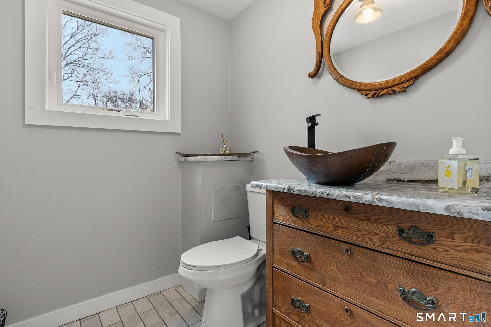 9 Juniper Lane West Hartford CT 06117