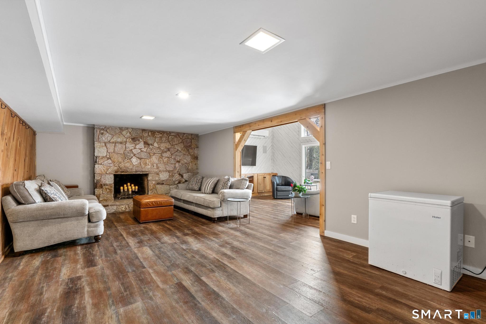 9 Juniper Lane West Hartford CT 06117