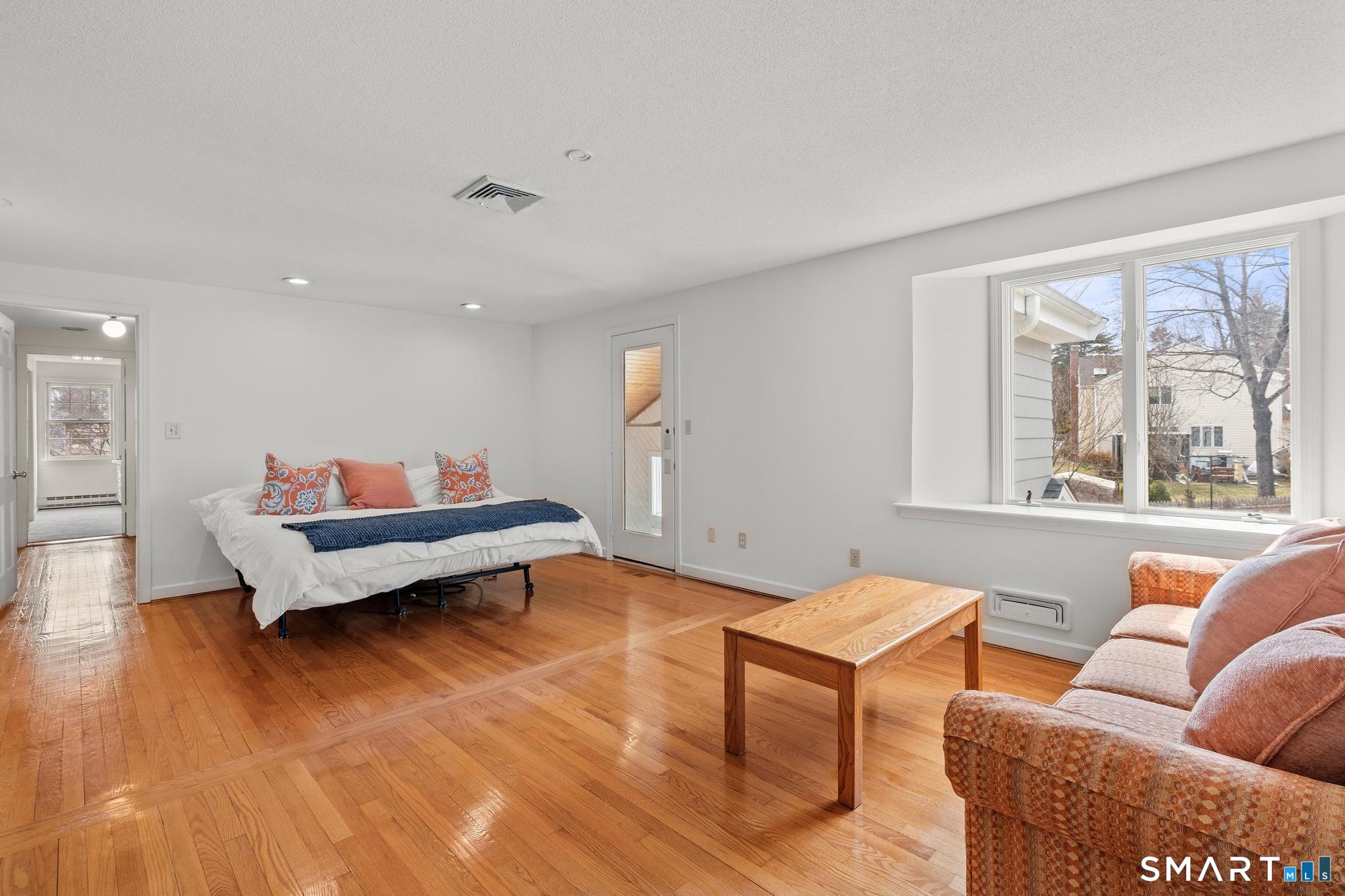 9 Juniper Lane West Hartford CT 06117