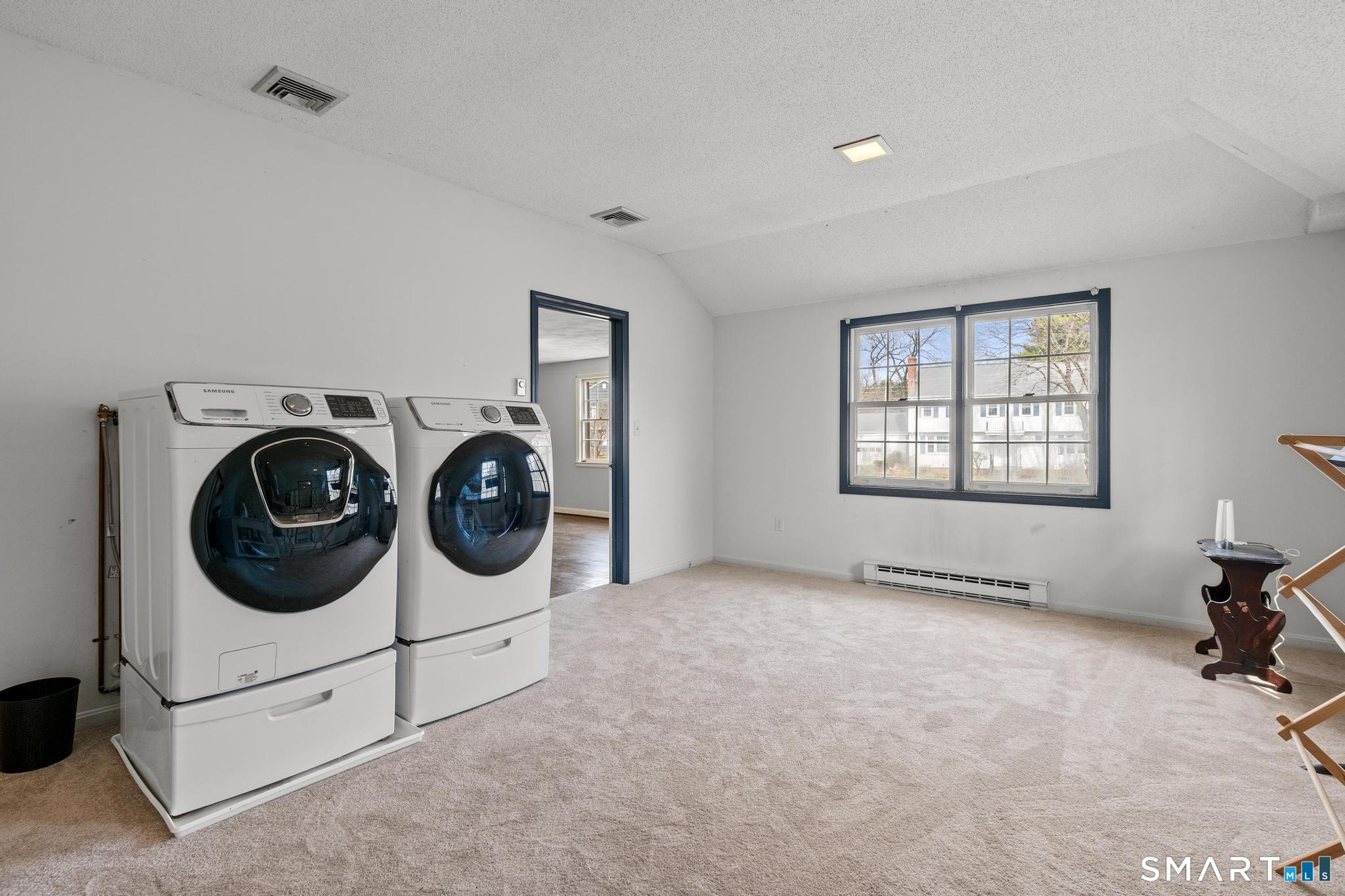 9 Juniper Lane West Hartford CT 06117