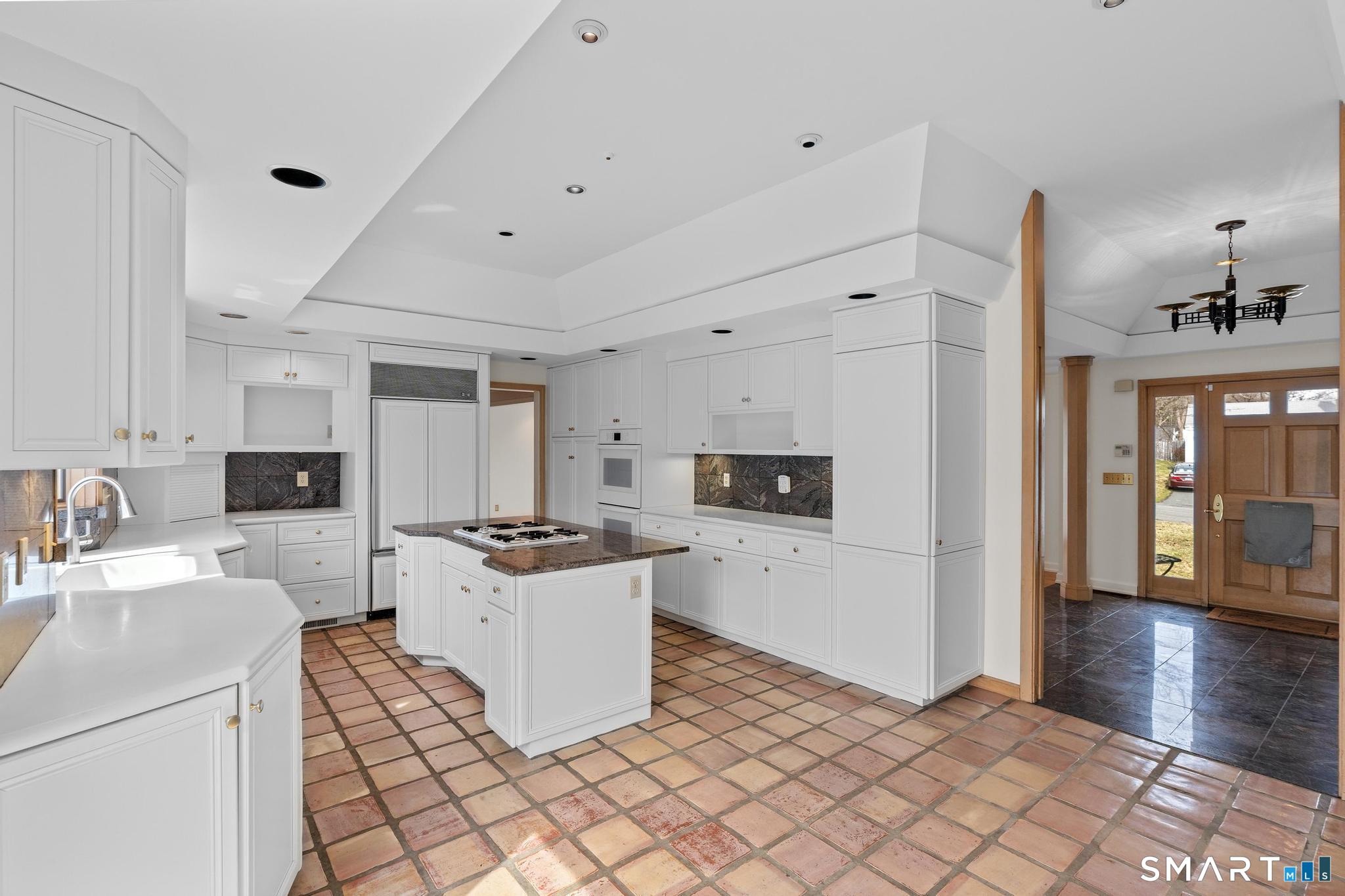 9 Juniper Lane West Hartford CT 06117