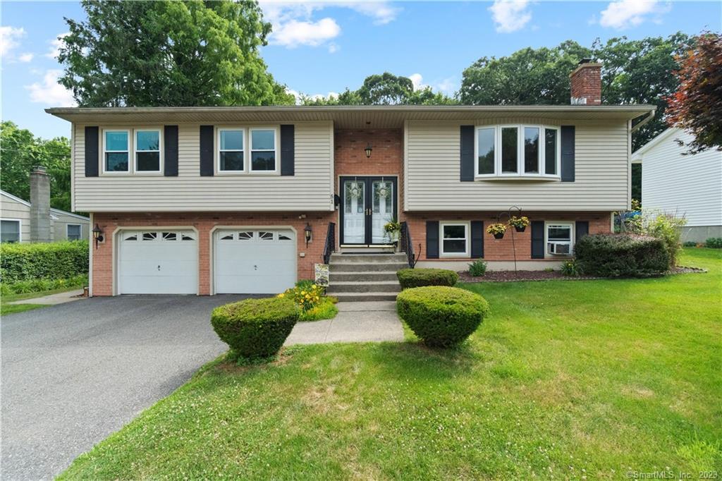 51 Woodhaven Street Waterbury CT 06708