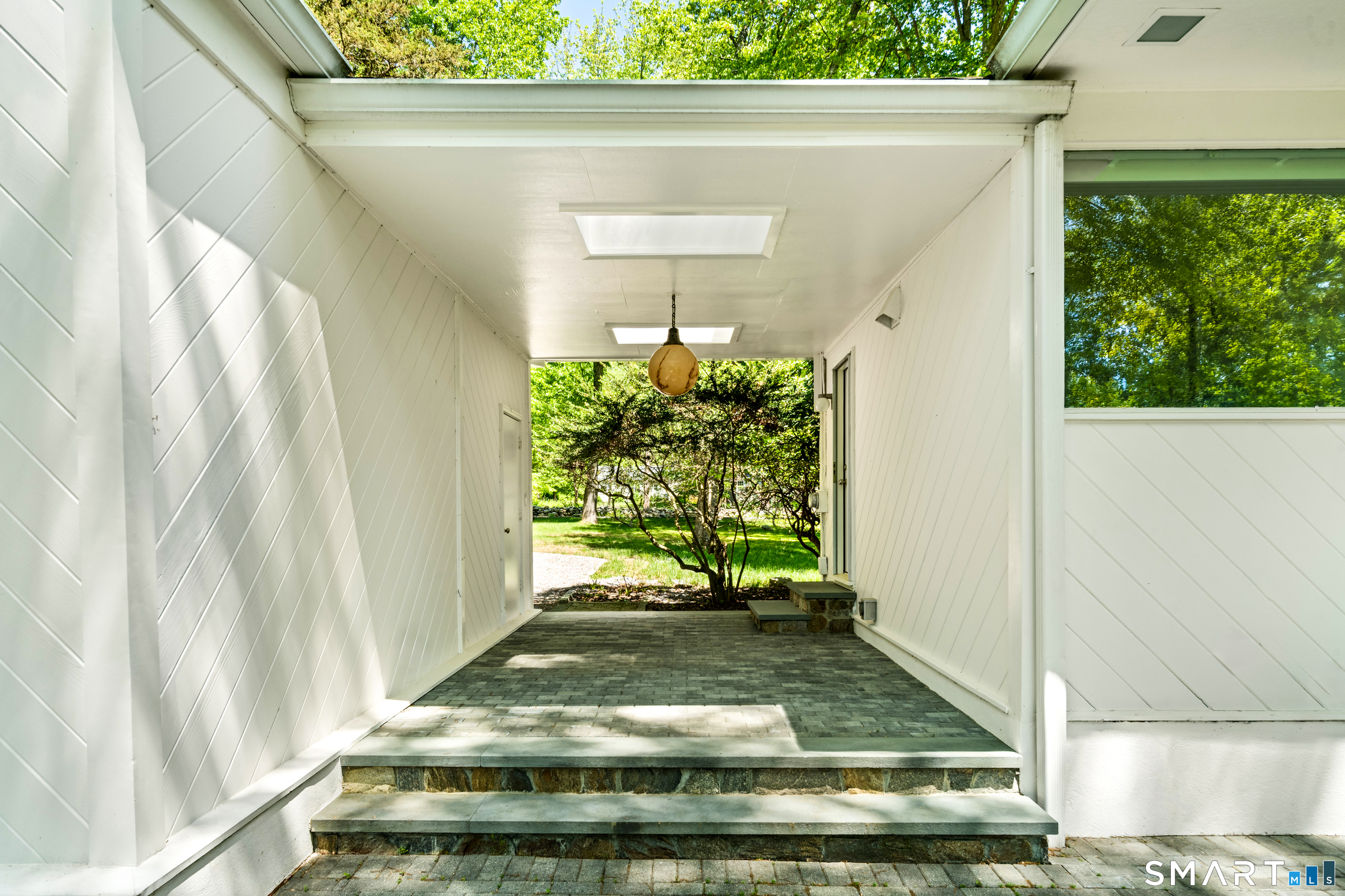 17 Richmond Hill Road Weston CT 06883