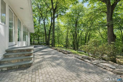 17 Richmond Hill Road Weston CT 06883