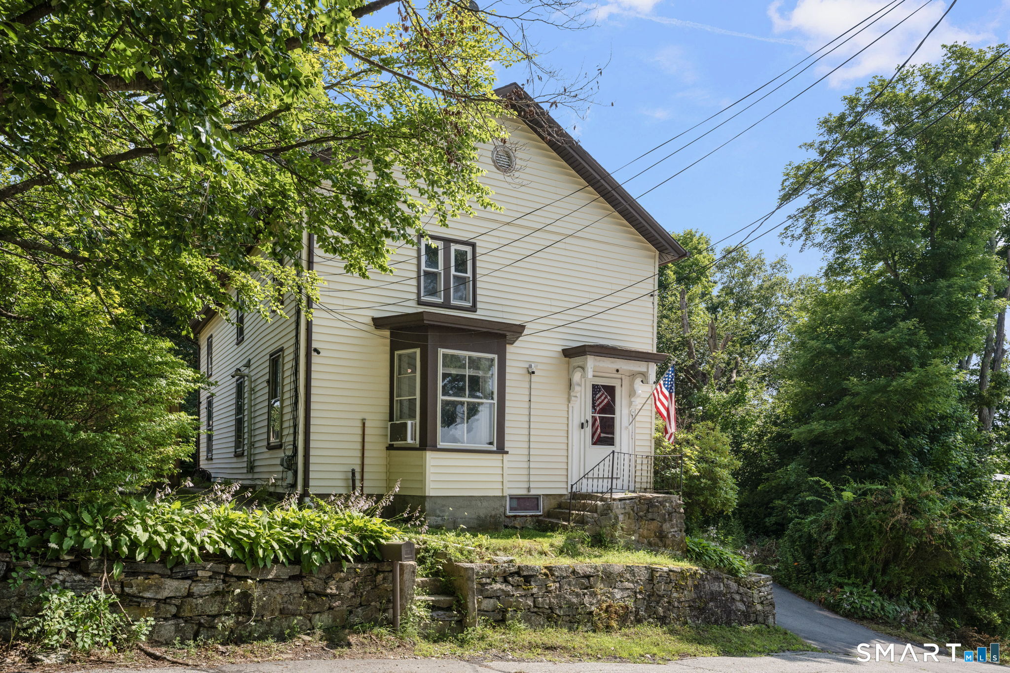 9 Hammond Street Putnam CT 06260