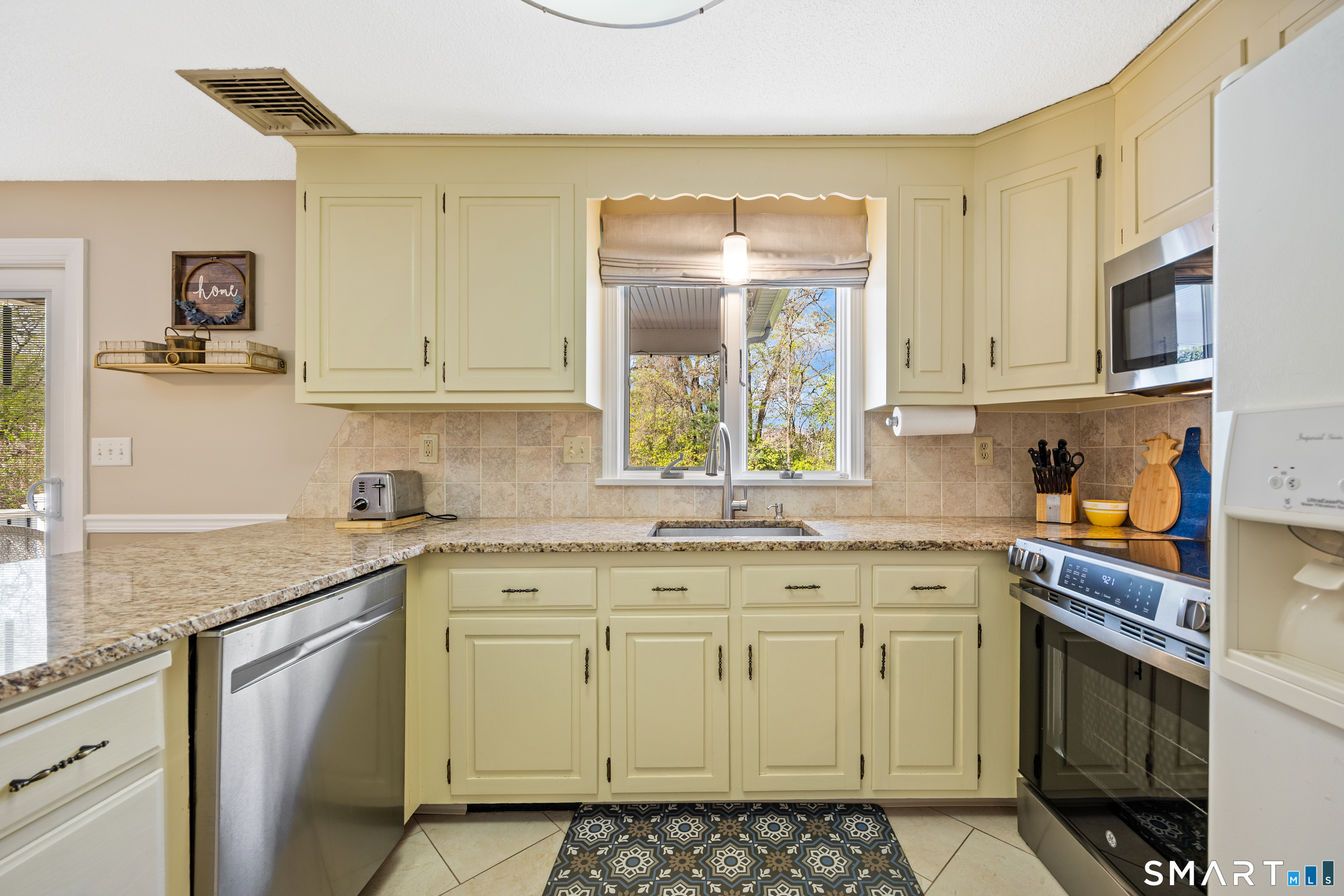 66 Luciano Drive Southington CT 06489