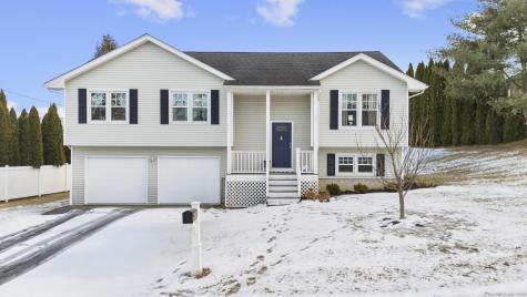 15 Oakcrest Circle Waterbury CT 06708