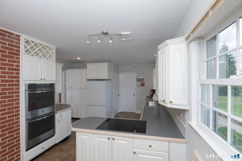 12 Valley View Road Newtown CT 06470