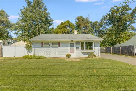 28 Rosemont Drive Plainville CT 06062