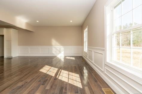 2 Stratton Farms Road Suffield CT 06093