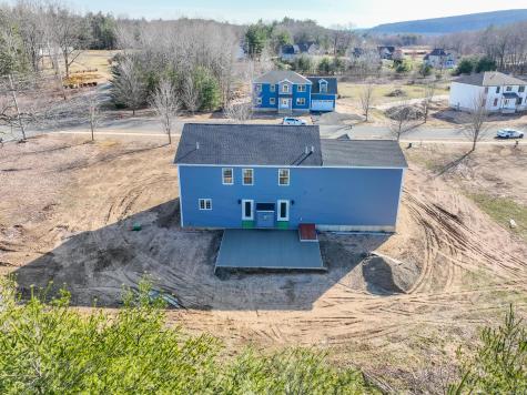 2 Stratton Farms Road Suffield CT 06093
