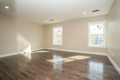 2 Stratton Farms Road Suffield CT 06093