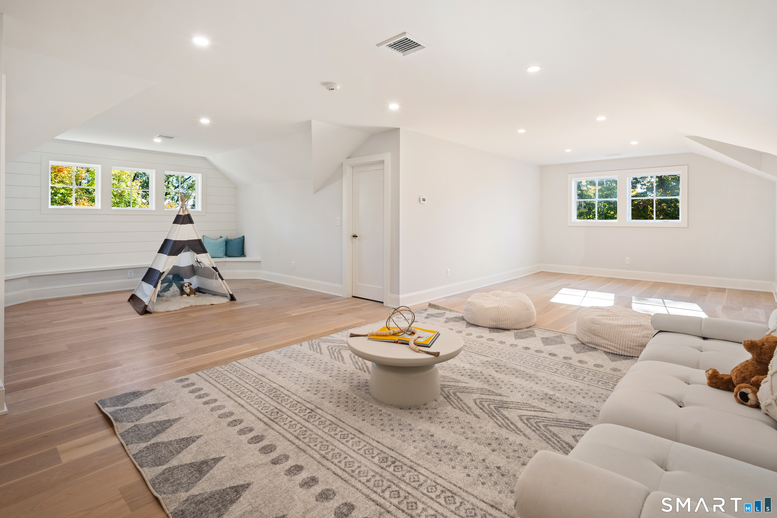 8 Hickory Drive Greenwich CT 06830