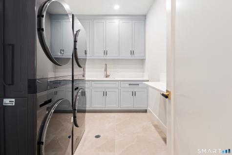 8 Hickory Drive Greenwich CT 06830