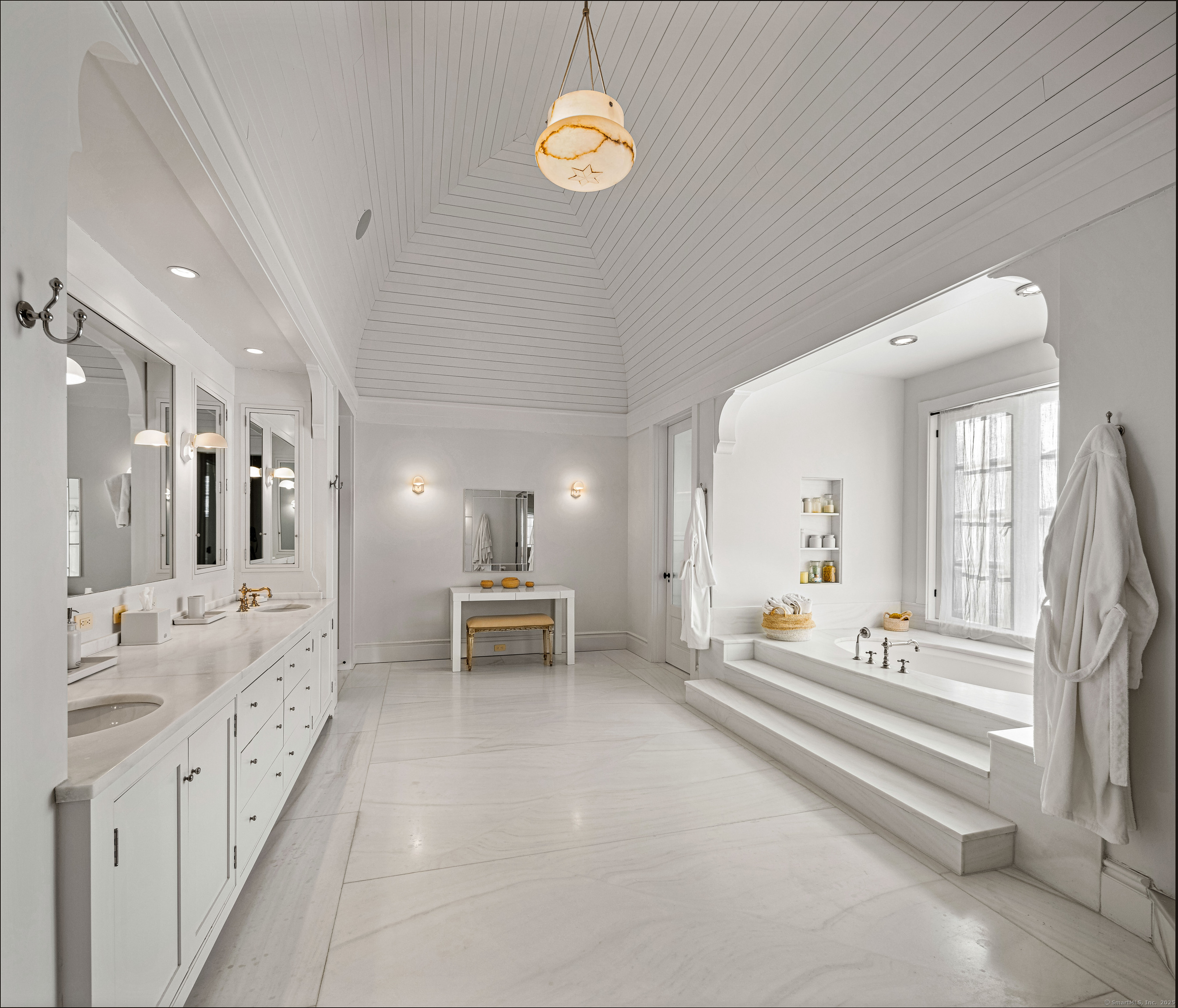 1131 Sasco Hill Road Fairfield CT 06824