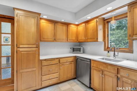 292 Shore Drive Guilford CT 06437