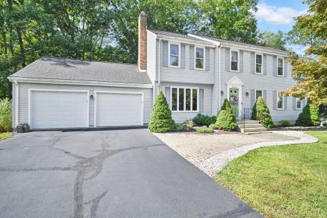 25 Stonehaven Circle South Windsor CT 06074
