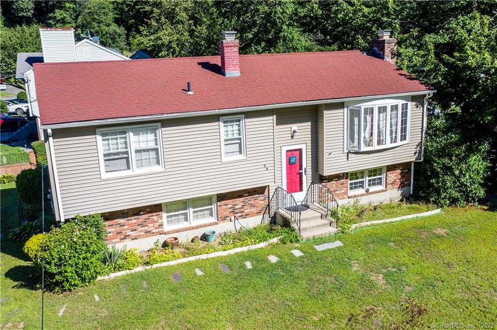 96 Pinecrest Drive Waterbury CT 06708