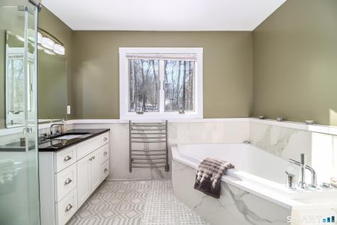 8 Marilyn Road Brookfield CT 06804