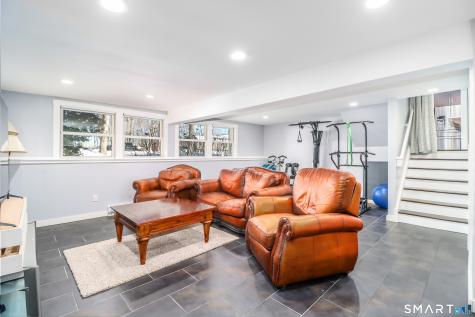 8 Marilyn Road Brookfield CT 06804