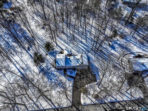 8 Marilyn Road Brookfield CT 06804