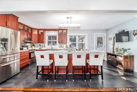 8 Marilyn Road Brookfield CT 06804