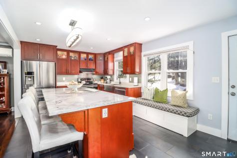 8 Marilyn Road Brookfield CT 06804