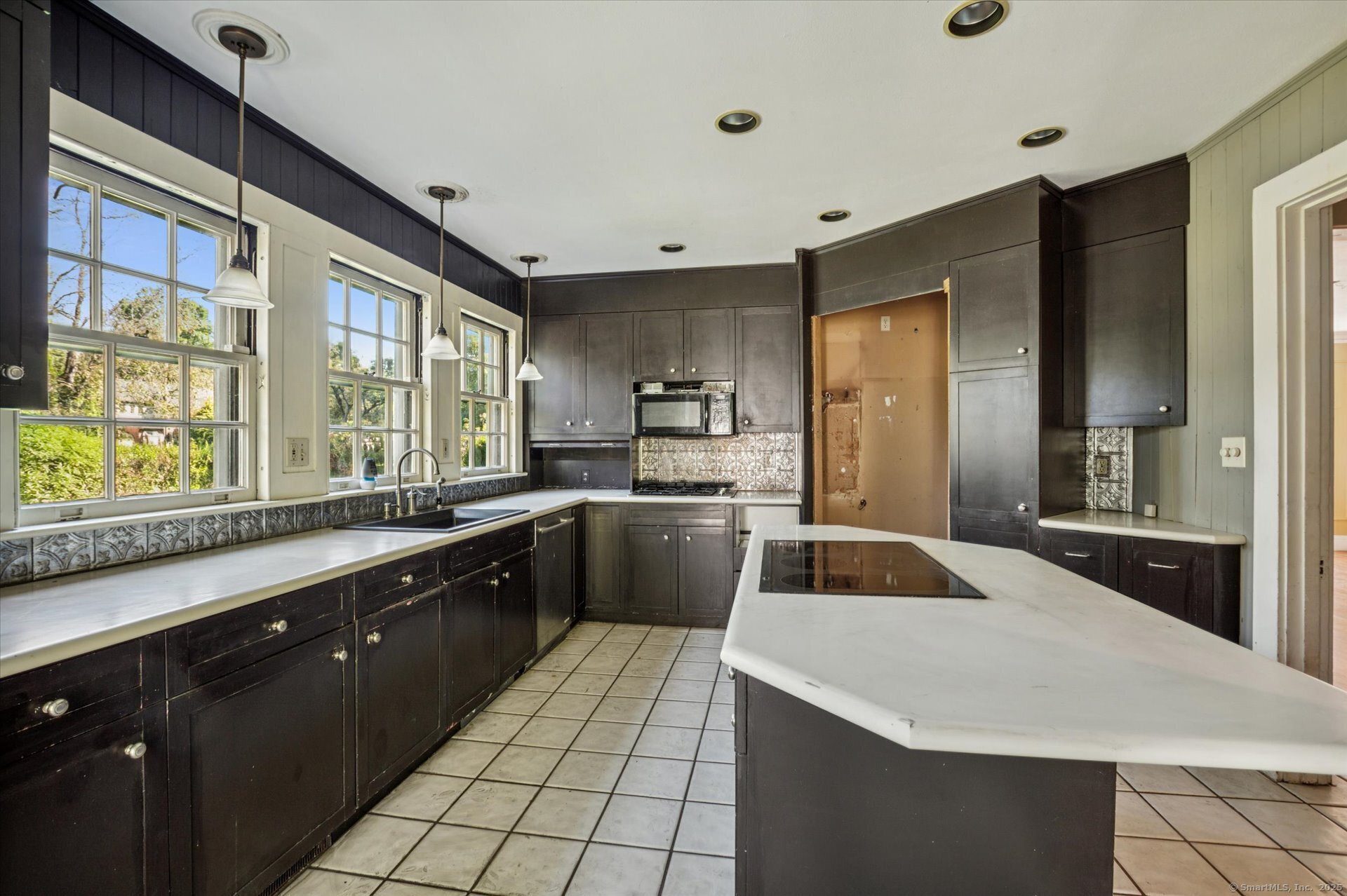 275 Kenyon Street Hartford CT 06105