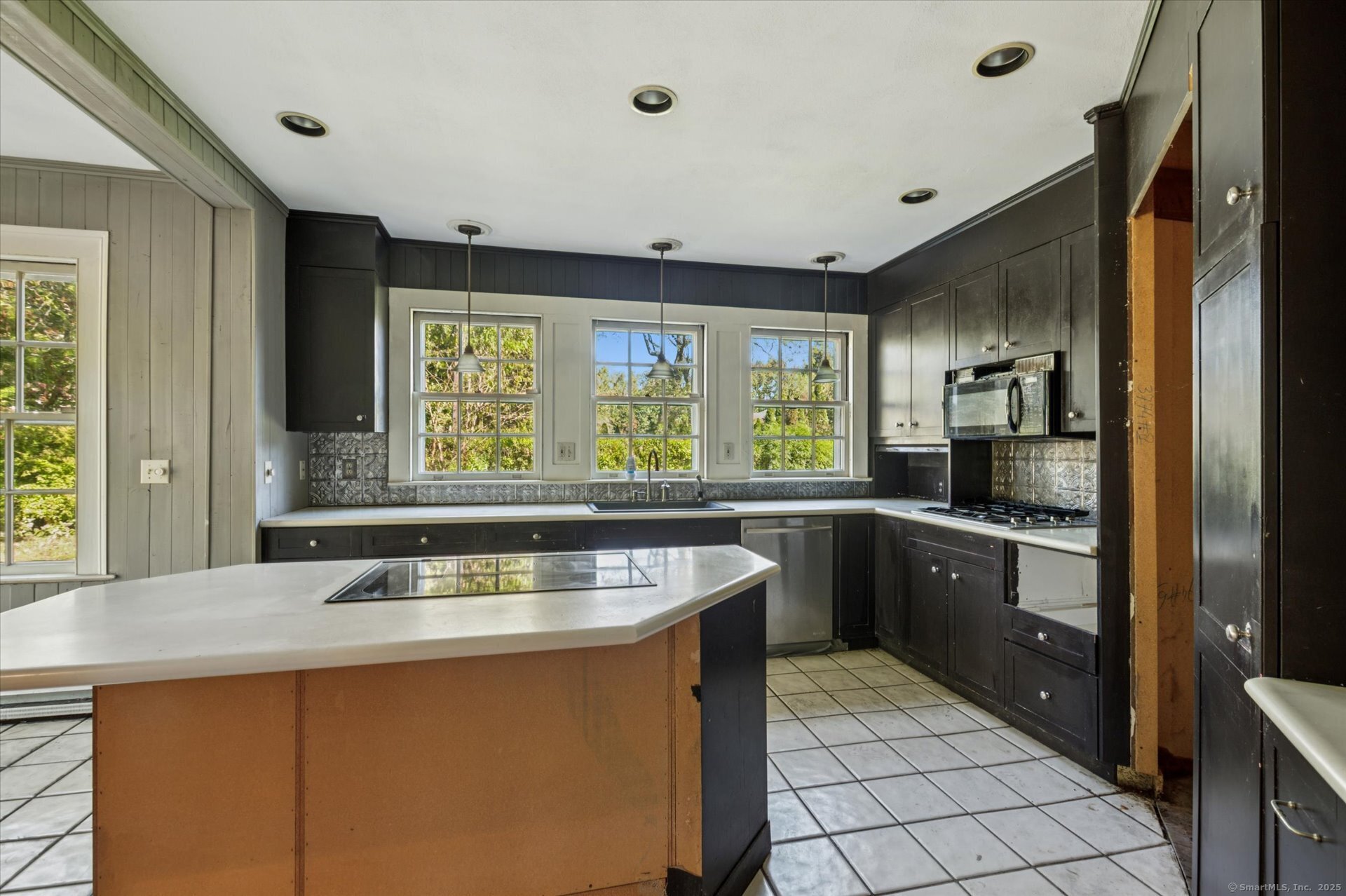 275 Kenyon Street Hartford CT 06105