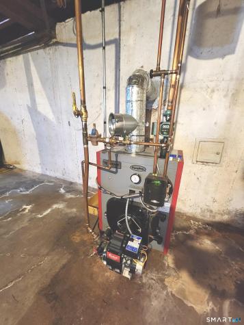 257 Green Road Manchester CT 06042