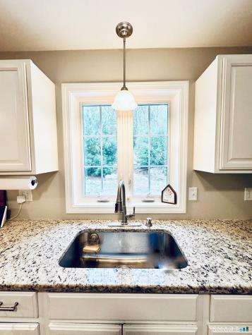 29 Logan Lane Thompson CT 06277