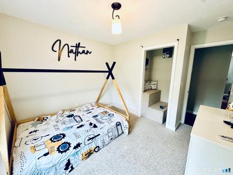 29 Logan Lane Thompson CT 06277