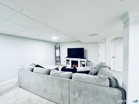 29 Logan Lane Thompson CT 06277