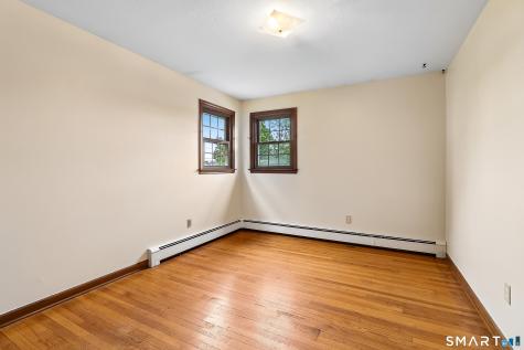 81 Shoreham Terrace Fairfield CT 06824