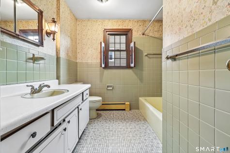 81 Shoreham Terrace Fairfield CT 06824
