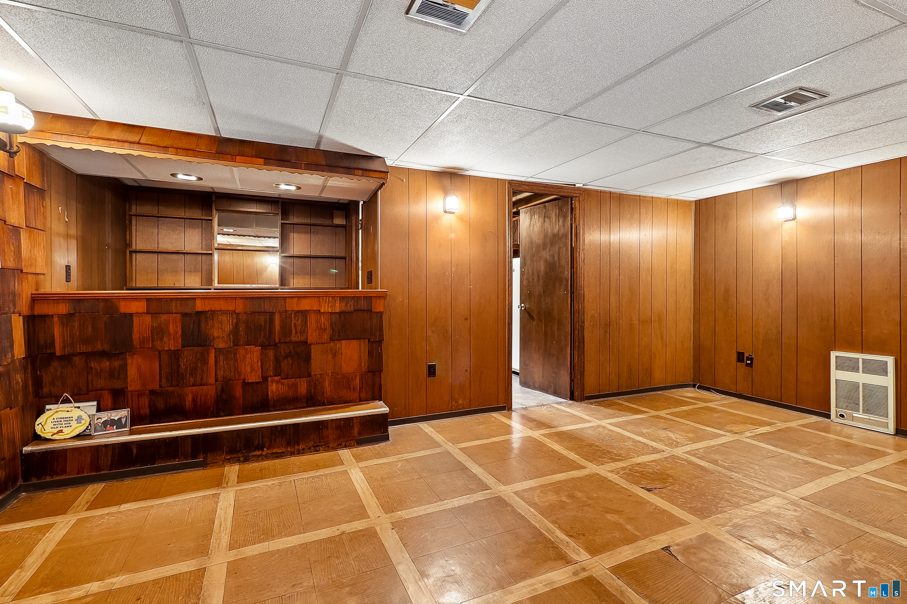 81 Shoreham Terrace Fairfield CT 06824