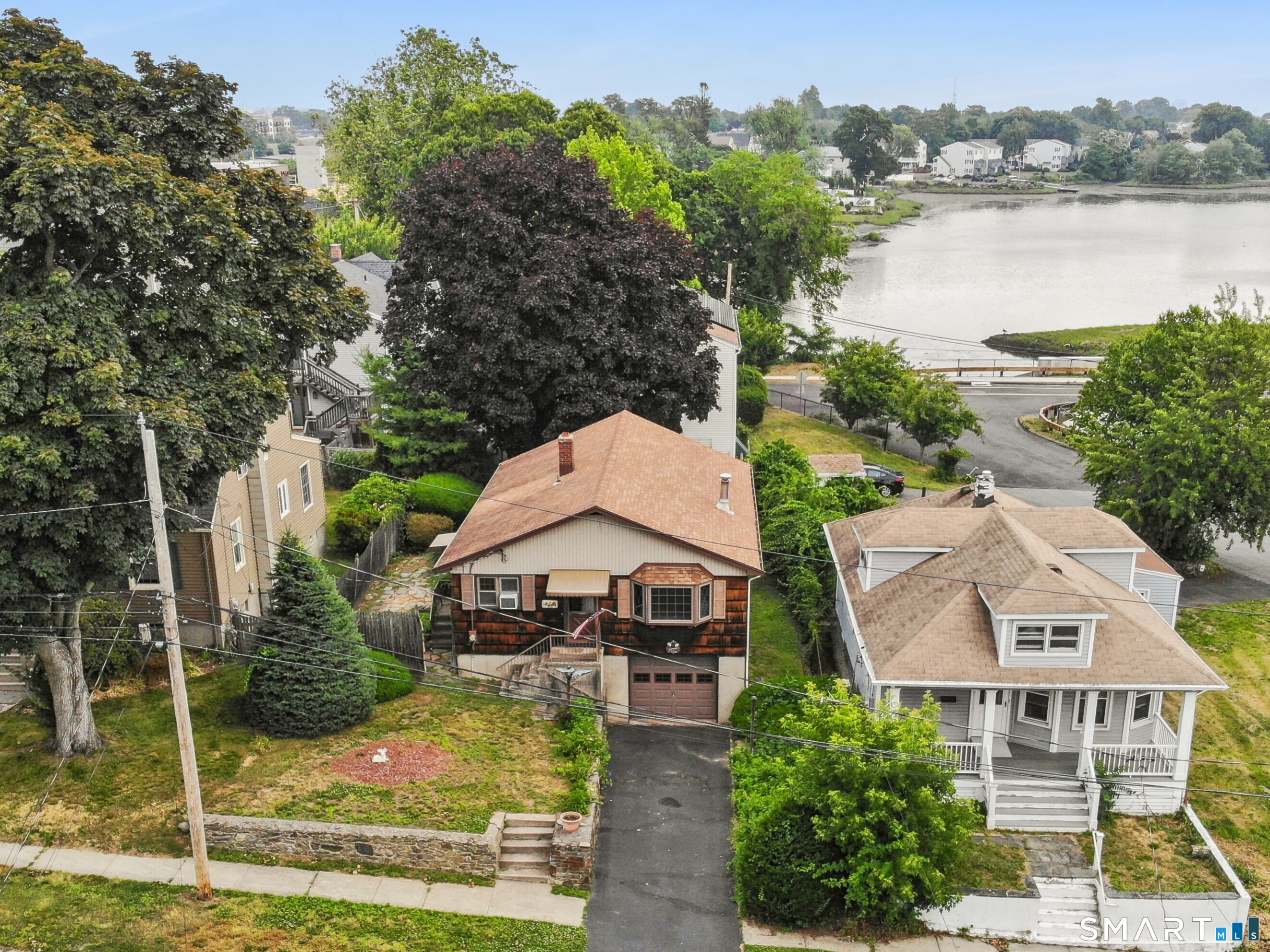 81 Shoreham Terrace Fairfield CT 06824
