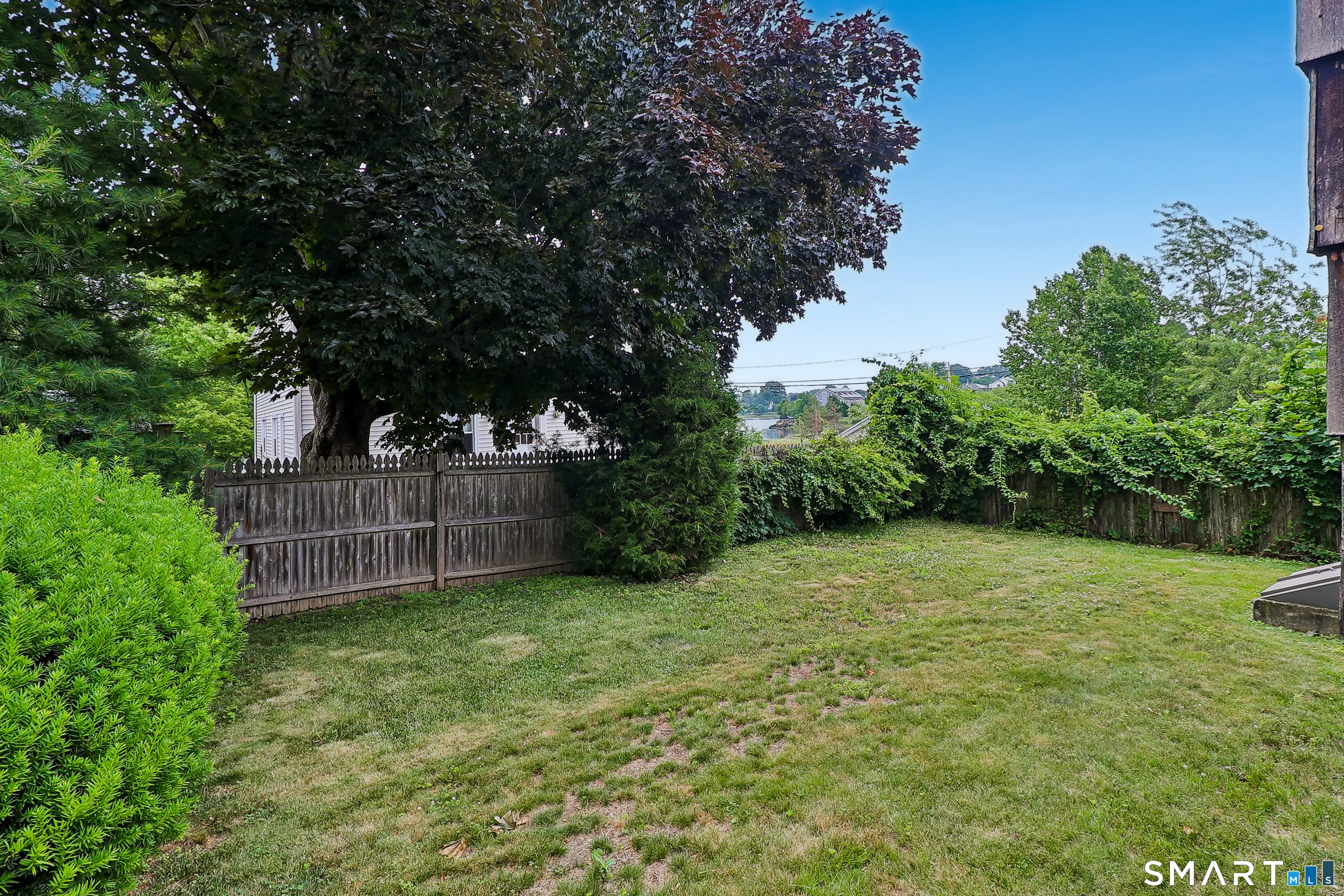 81 Shoreham Terrace Fairfield CT 06824