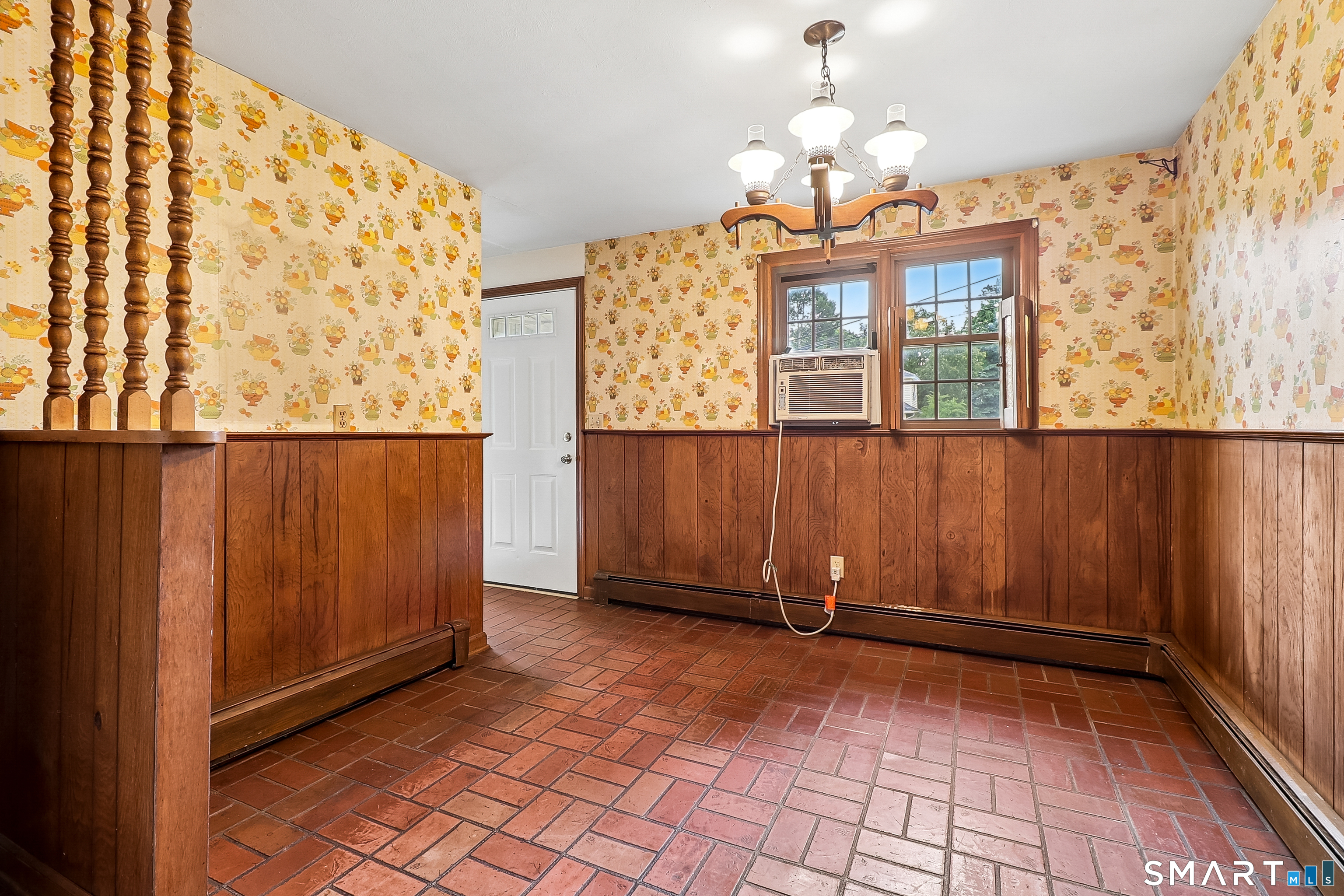 81 Shoreham Terrace Fairfield CT 06824