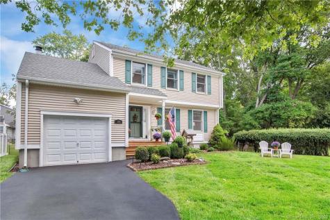185 Oldfield Drive Fairfield CT 06824