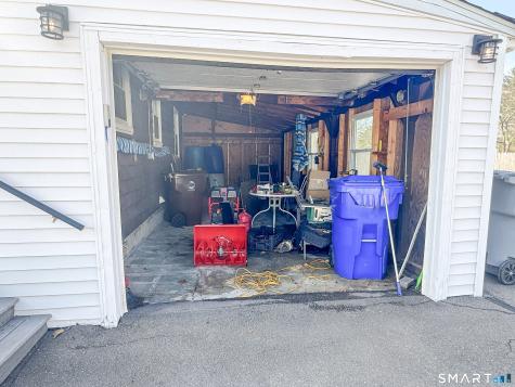 15 Pine Hill Road Enfield CT 06082