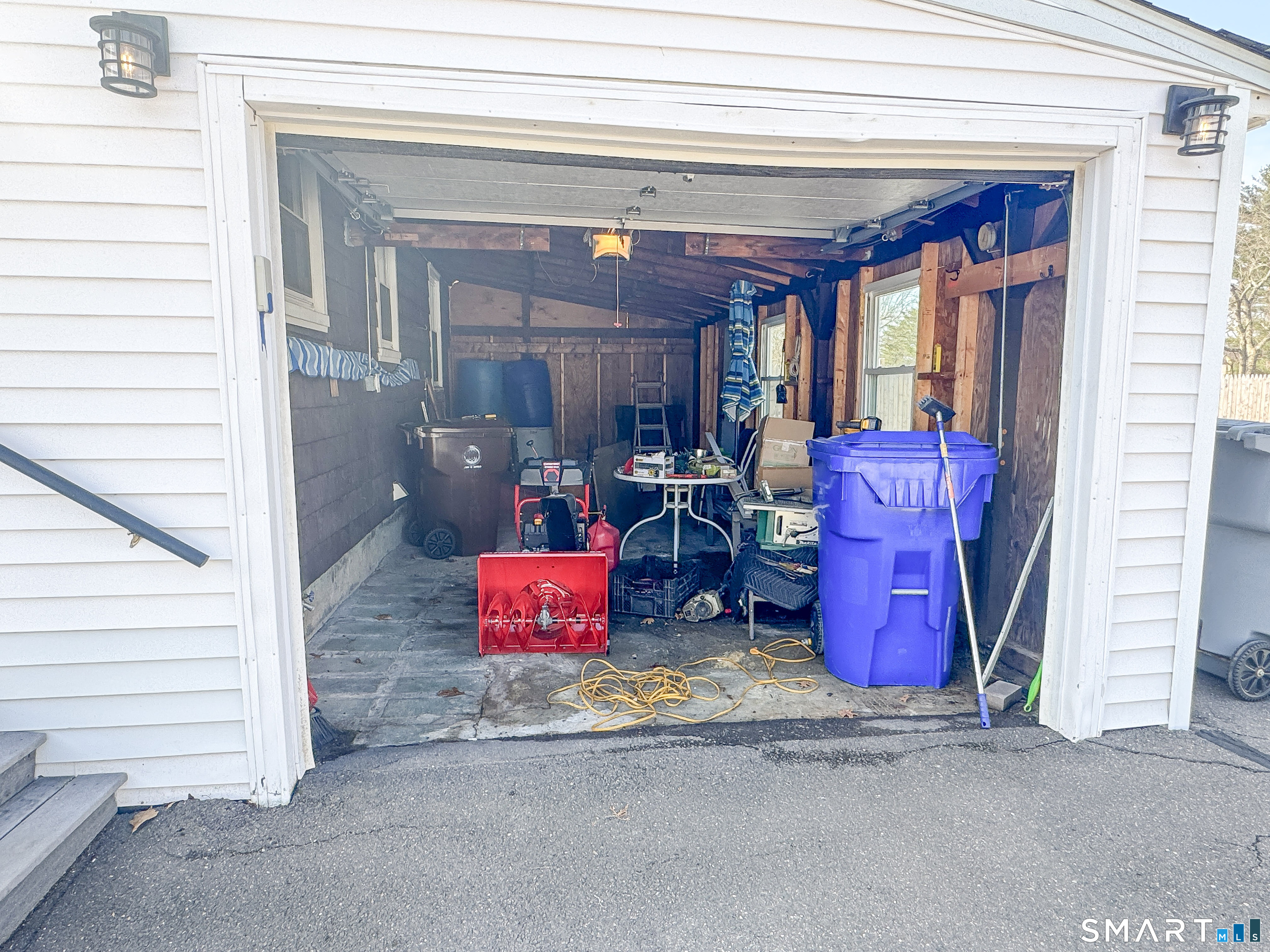 15 Pine Hill Road Enfield CT 06082